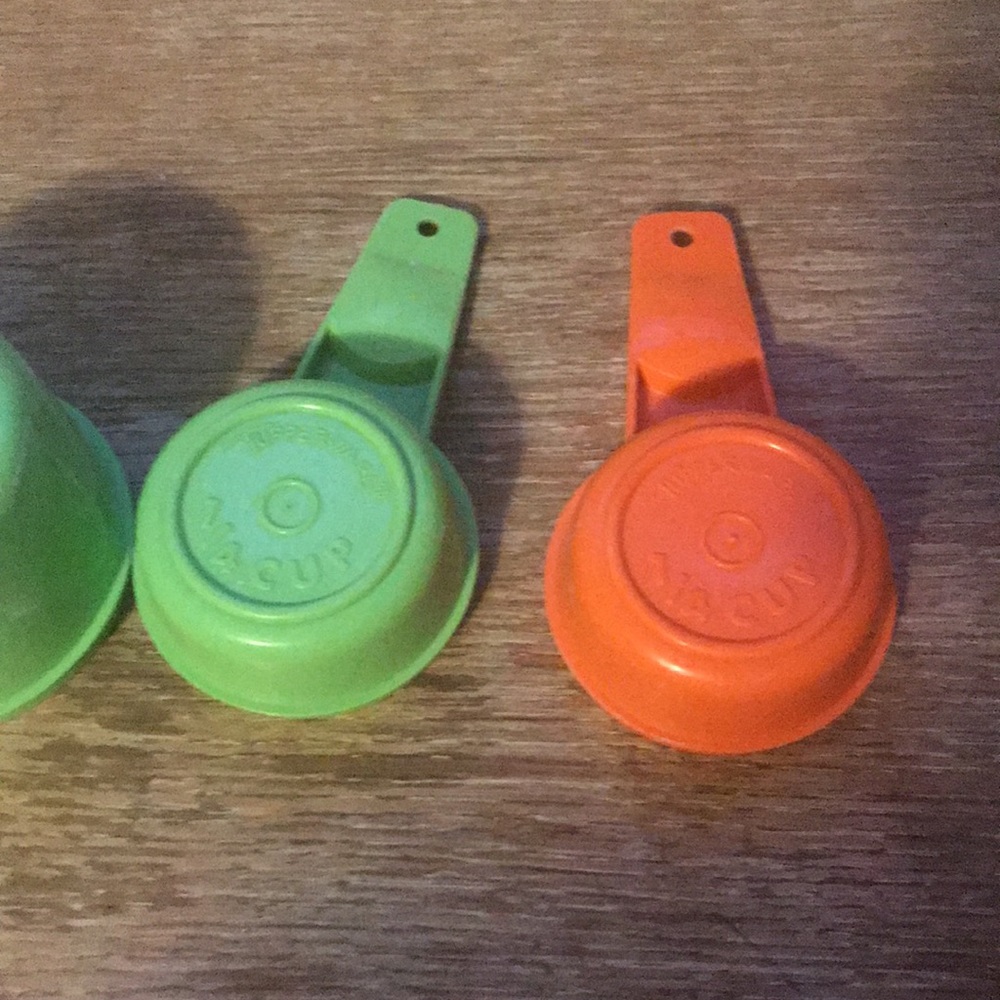 Vintage Tupperware Measuring Cups MisMatched LOT - Picture 5 of 5